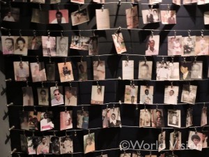 犠牲者の写真の数々。虐殺博物館にて