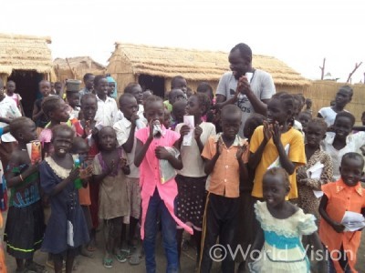 元難民のスタッフが活躍する教育支援の現場（南スーダン）