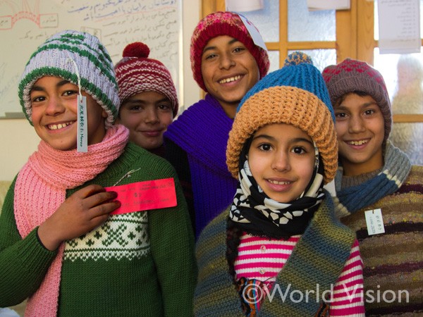 手編みのセーター支援で笑顔に(アフガニスタン)