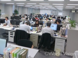 WV事務所の様子。国内で働くスタッフもたくさんいます
